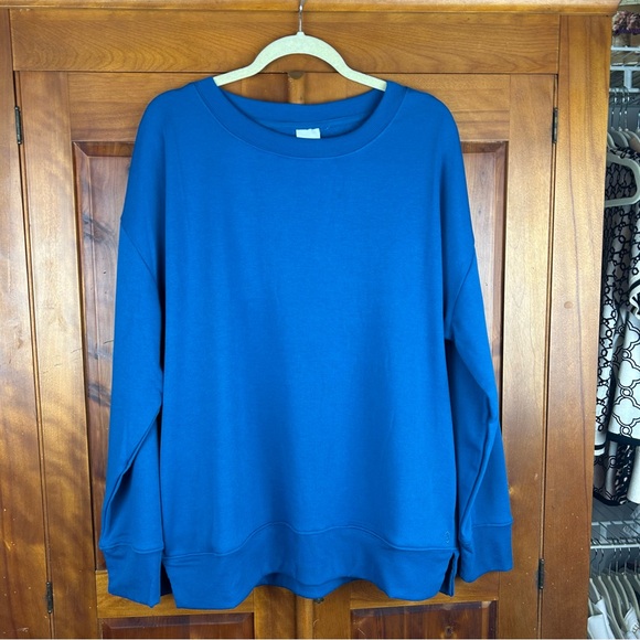 NEW - Danskin Blue Cozy Soft Comfy Crewneck Sweatshirt with Split Hem & Pockets - Picture 12 of 15